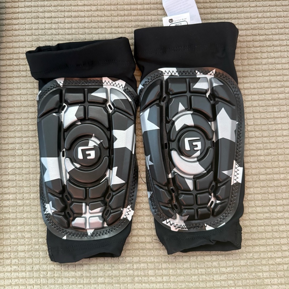 G-Form Pro S Compact Shin guards